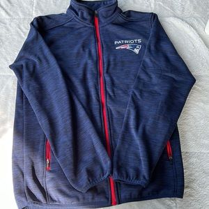NFL Patriots zip up